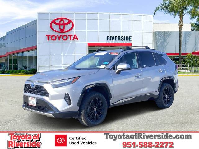 2022 Toyota RAV4 Hybrid SE AWD photo