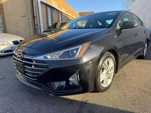 2020 Hyundai Elantra Limited FWD photo