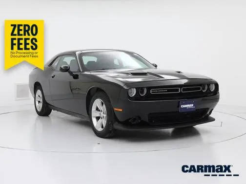 2023 Dodge Challenger SXT RWD photo