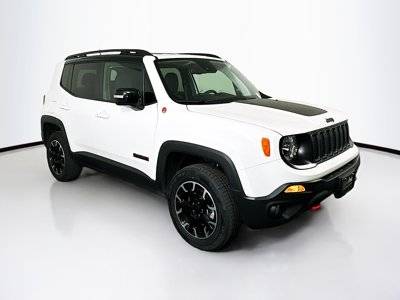 2023 Jeep Renegade Trailhawk 4WD photo