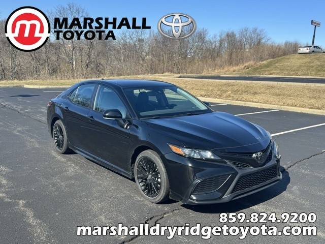 2022 Toyota Camry SE Nightshade FWD photo