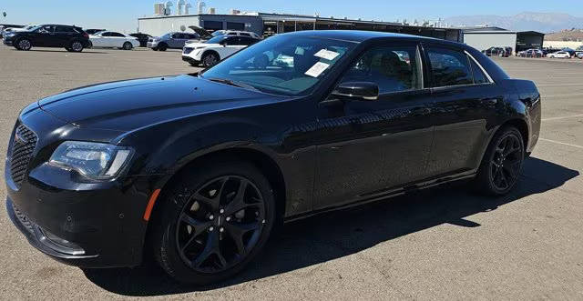 2022 Chrysler 300 300S RWD photo