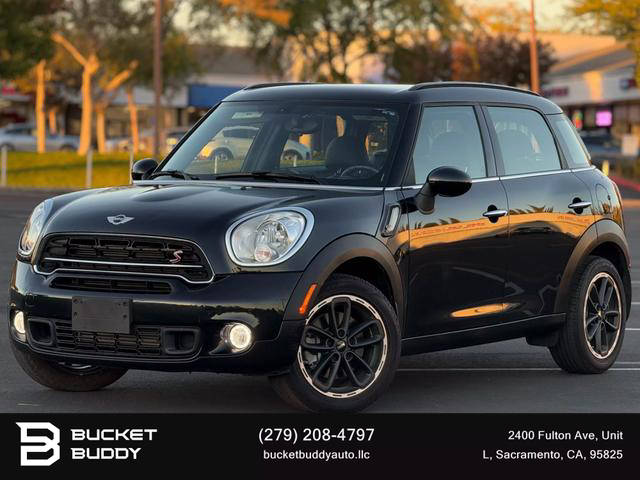 2015 MINI Countryman S FWD photo