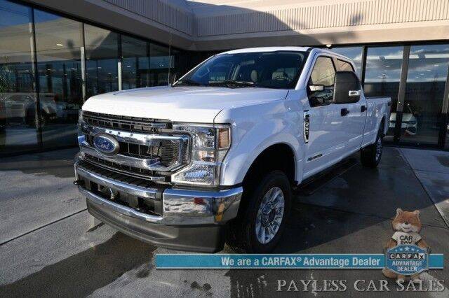 2022 Ford F-350 Super Duty XLT 4WD photo