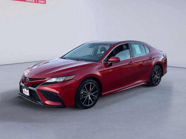 2021 Toyota Camry SE FWD photo