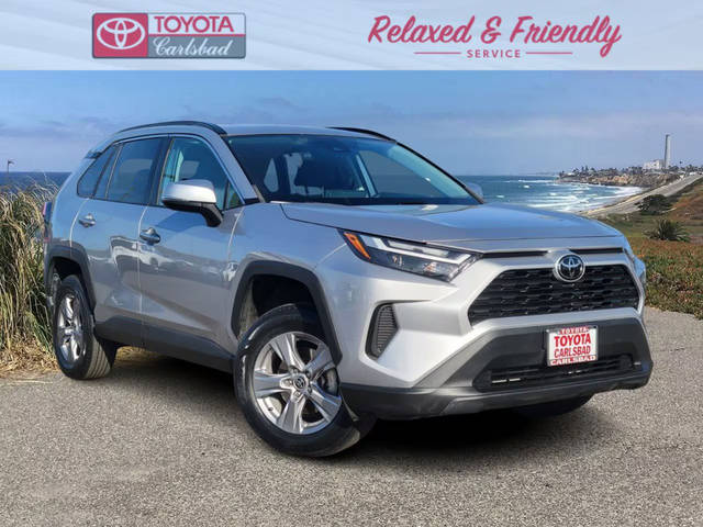 2022 Toyota RAV4 XLE FWD photo