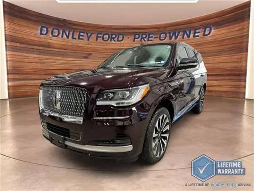 2023 Lincoln Navigator Reserve 4WD photo