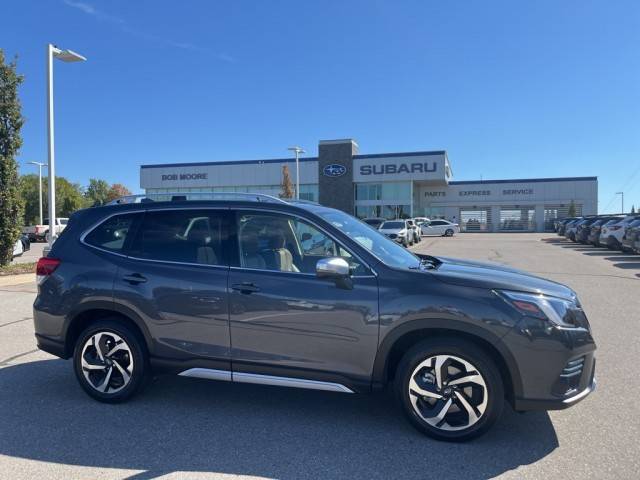 2022 Subaru Forester Touring AWD photo