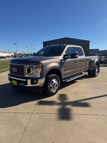 2022 Ford F-350 Super Duty XLT 4WD photo