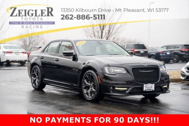 2022 Chrysler 300 Touring L RWD photo