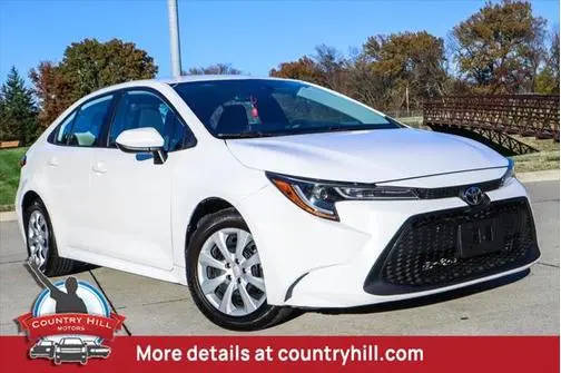 2022 Toyota Corolla LE FWD photo