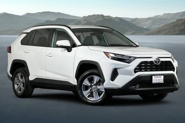 2022 Toyota RAV4 XLE FWD photo