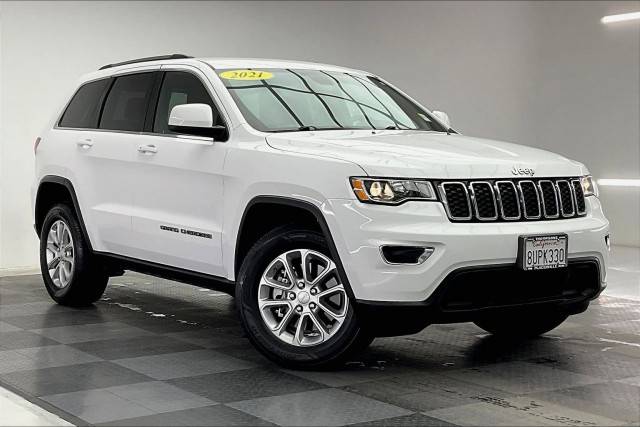 2021 Jeep Grand Cherokee Laredo E 4WD photo