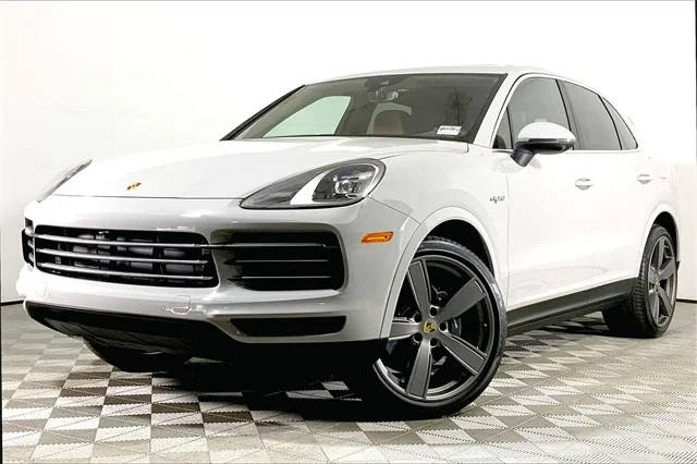 2021 Porsche Cayenne E-Hybrid AWD photo