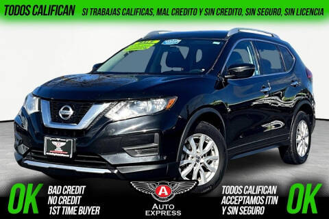 2017 Nissan Rogue SV FWD photo