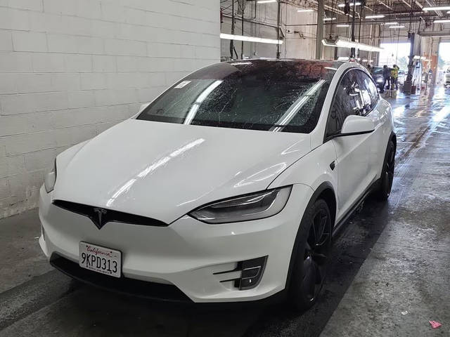 2021 Tesla Model X Long Range Plus AWD photo