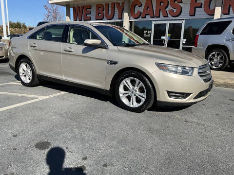 2018 Ford Taurus SEL AWD photo