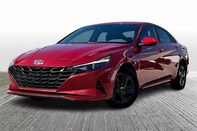 2022 Hyundai Elantra SEL FWD photo