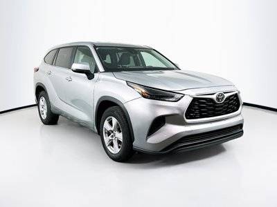 2023 Toyota Highlander L FWD photo