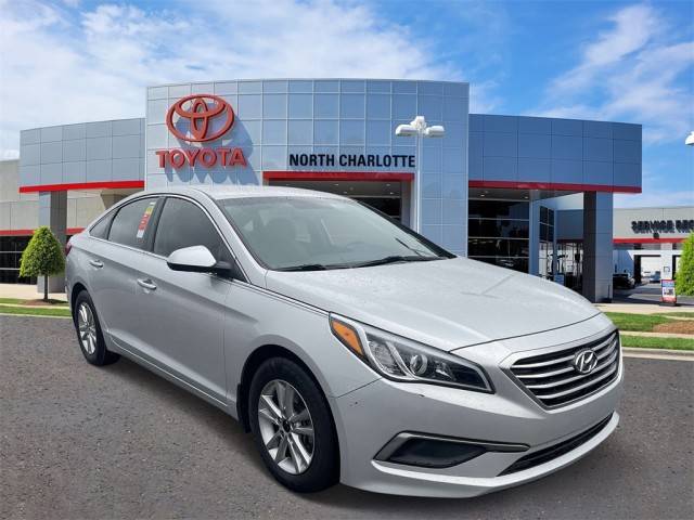 2016 Hyundai Sonata 2.4L SE FWD photo