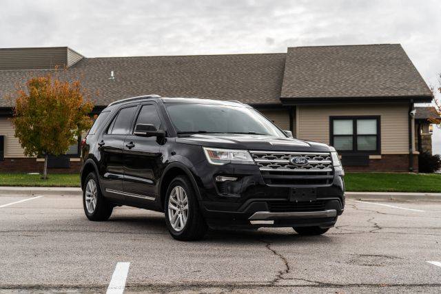2018 Ford Explorer XLT 4WD photo