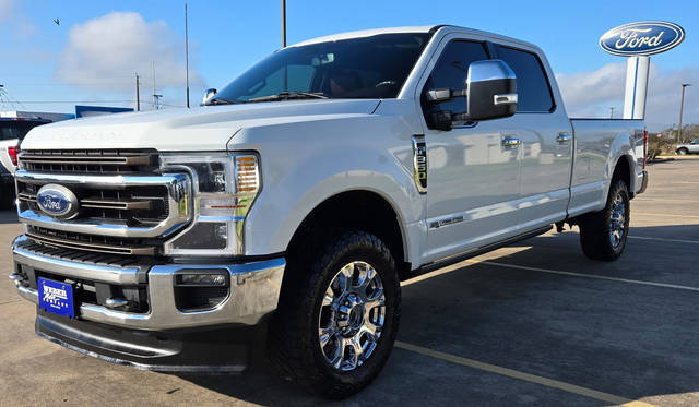 2022 Ford F-350 Super Duty King Ranch 4WD photo