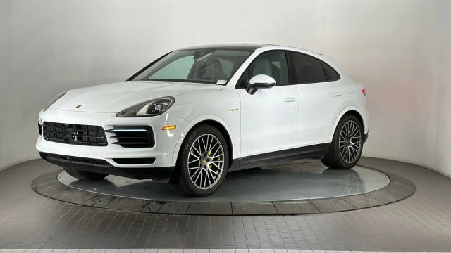 2021 Porsche Cayenne Coupe E-Hybrid AWD photo