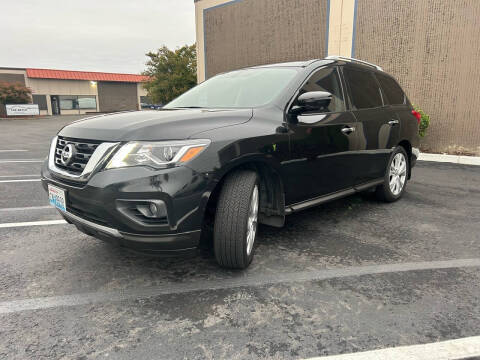 2018 Nissan Pathfinder SL 4WD photo