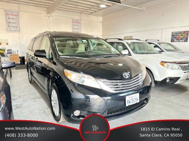 2016 Toyota Sienna  AWD photo