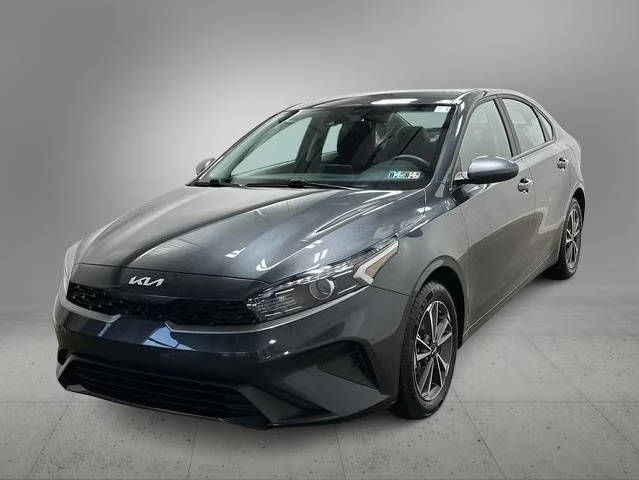 2023 Kia Forte LXS FWD photo