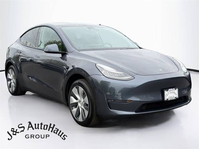 2020 Tesla Model Y Long Range AWD photo