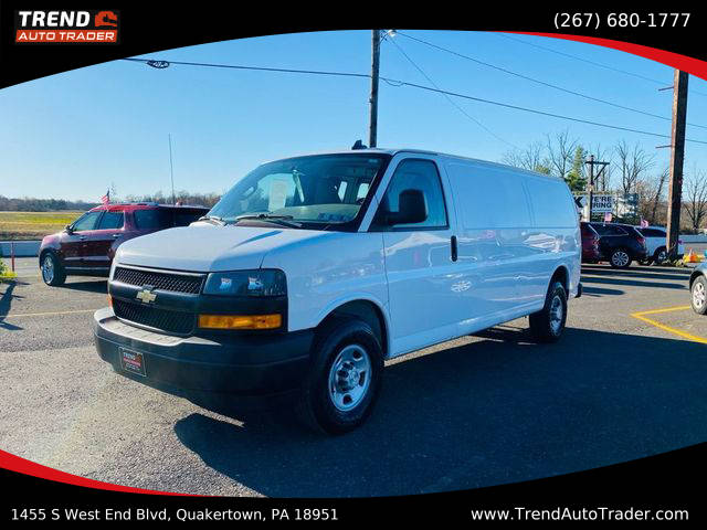 2018 Chevrolet Express Cargo  RWD photo