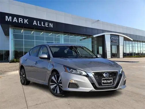 2022 Nissan Altima 2.5 SV FWD photo