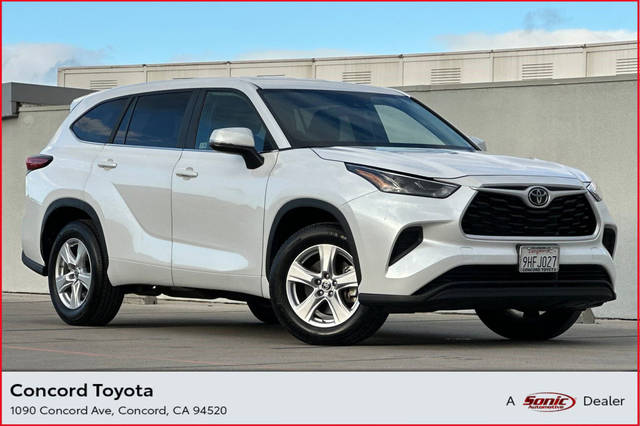 2023 Toyota Highlander L FWD photo