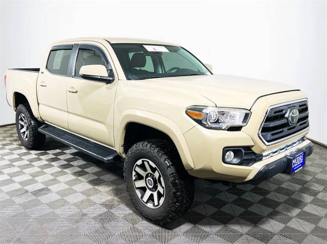 2018 Toyota Tacoma SR5 4WD photo