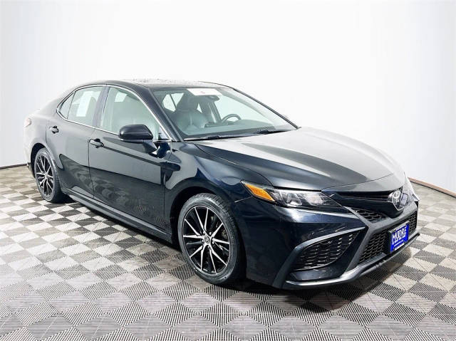 2021 Toyota Camry SE FWD photo