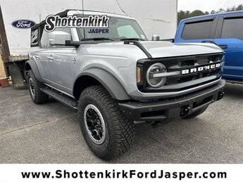 2022 Ford Bronco 4 Door Outer Banks 4WD photo