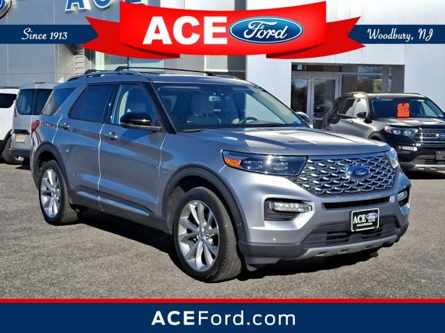 2022 Ford Explorer Platinum 4WD photo