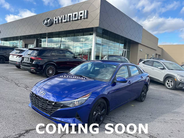 2022 Hyundai Elantra SEL FWD photo