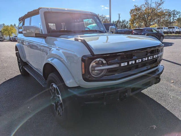 2021 Ford Bronco 4 Door Outer Banks 4WD photo