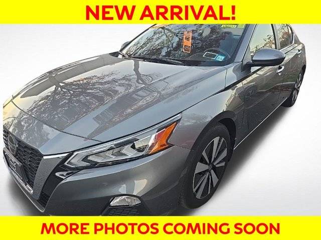 2022 Nissan Altima 2.5 SV FWD photo