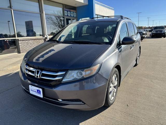 2016 Honda Odyssey SE FWD photo