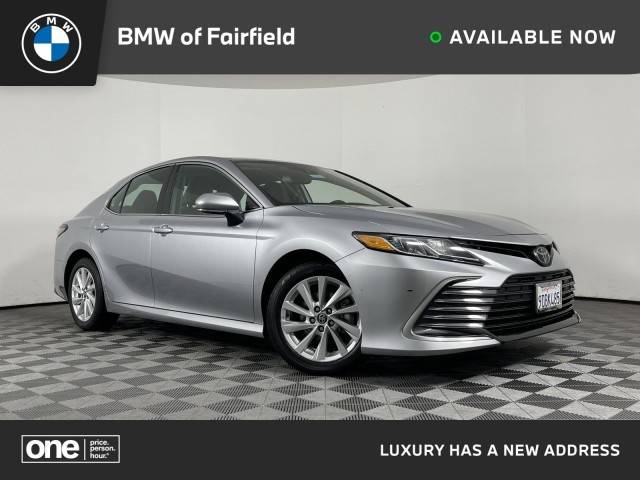 2023 Toyota Camry LE FWD photo