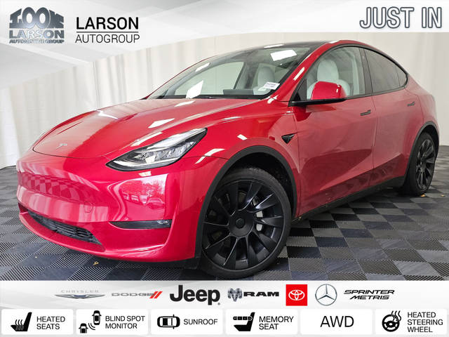 2022 Tesla Model Y Long Range AWD photo