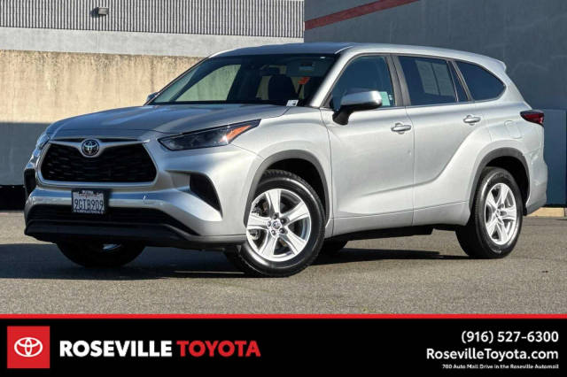 2023 Toyota Highlander L FWD photo