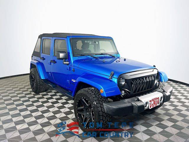 2015 Jeep Wrangler Unlimited Sahara 4WD photo