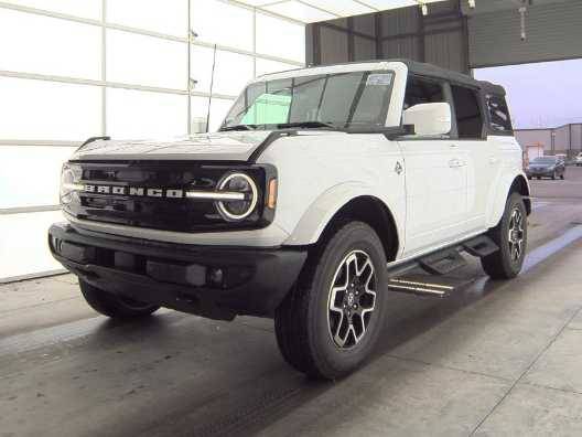 2022 Ford Bronco 4 Door Outer Banks 4WD photo