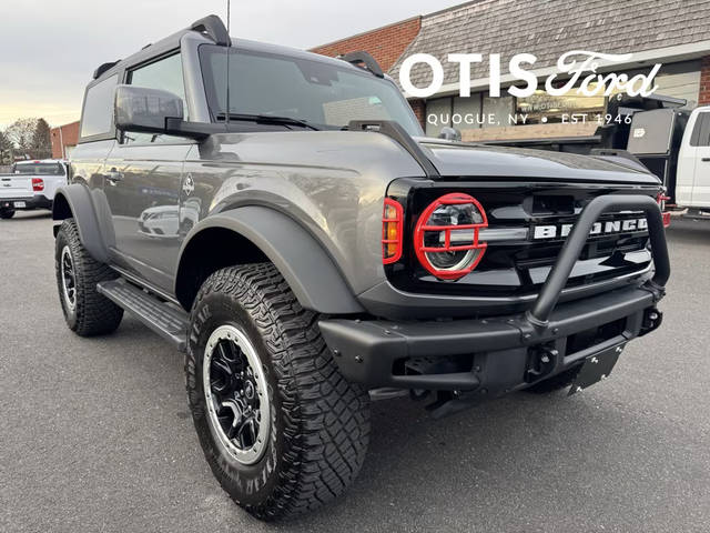 2022 Ford Bronco 2 Door Outer Banks 4WD photo