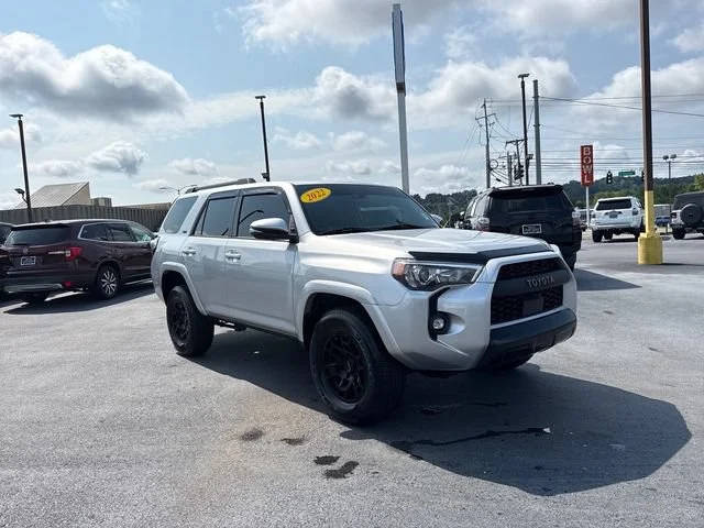 2022 Toyota 4Runner SR5 Premium 4WD photo