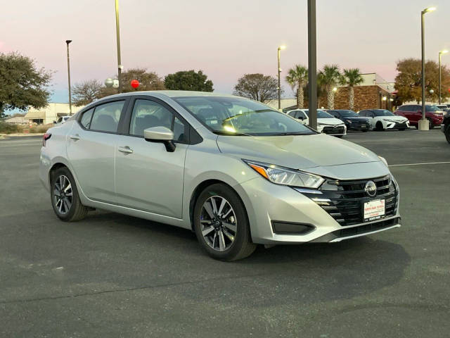 2023 Nissan Versa SV FWD photo